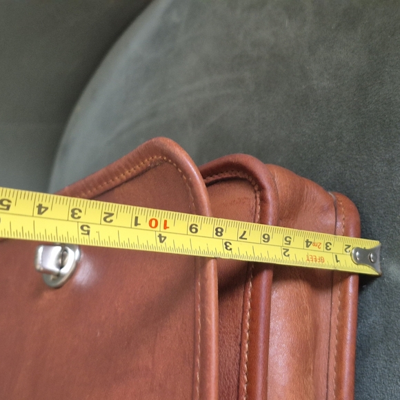 Classic Brown Leather Men's Bag - Picture 3 of 9